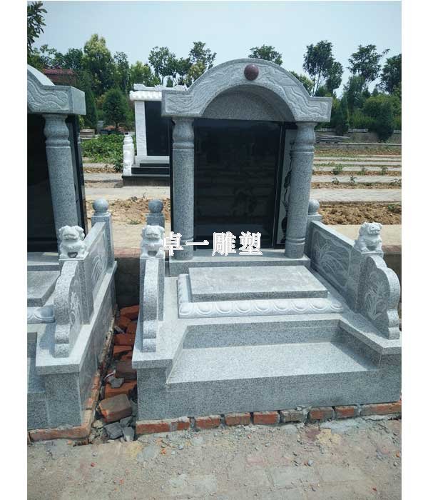 石雕墓碑